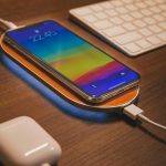 ENETREE-Wireless-Charger-for-iPhone-05.jpg