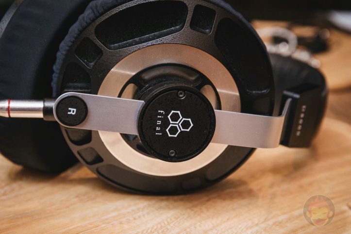 Final-Audio-Design-Headphones-and-Earphones-04.jpg