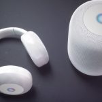 Apple-Over-Ear-Headphones-with-Siri-integration-00.jpg