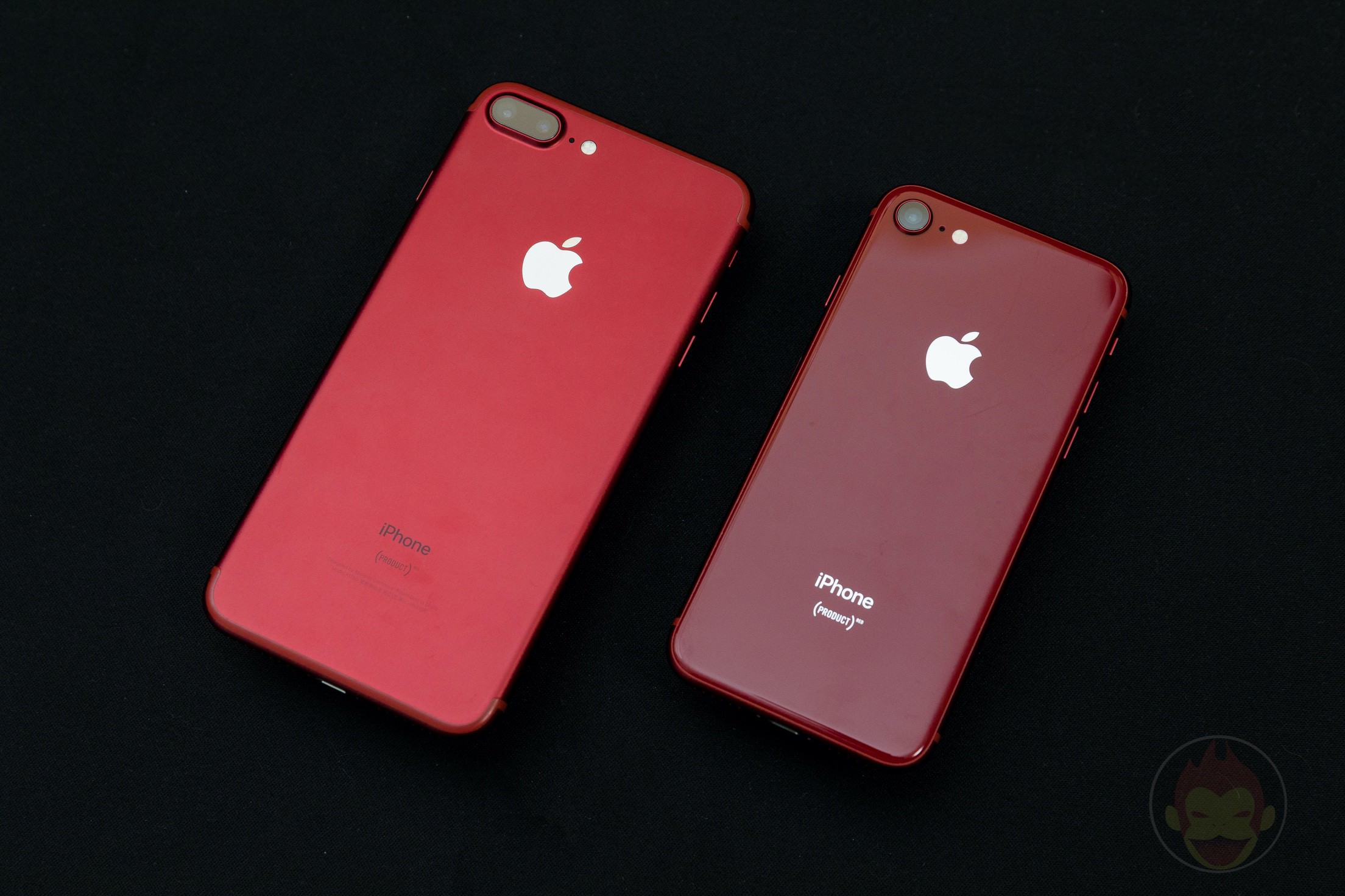 iPhone-8-PRODUCT-RED-Special-Edition-02.jpg