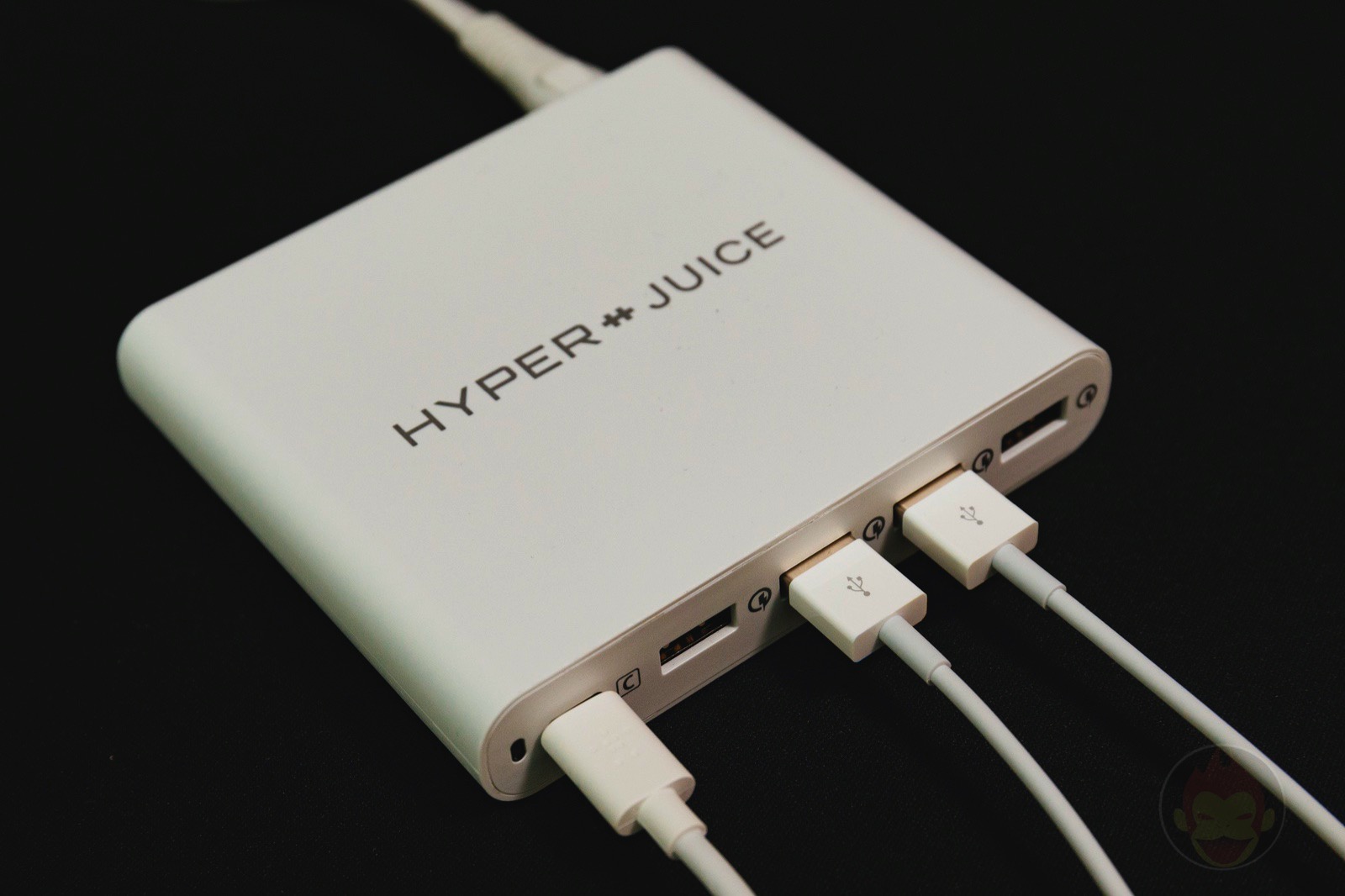HyperJuice-80W-USBC-Charger-02.jpg