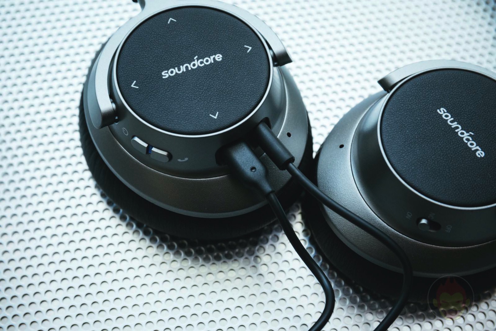 Soundcore-Space-NC-Wireless-Headphones-06.jpg