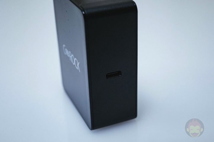 C-ROCK-USB-C-60W-Charger-03.jpg