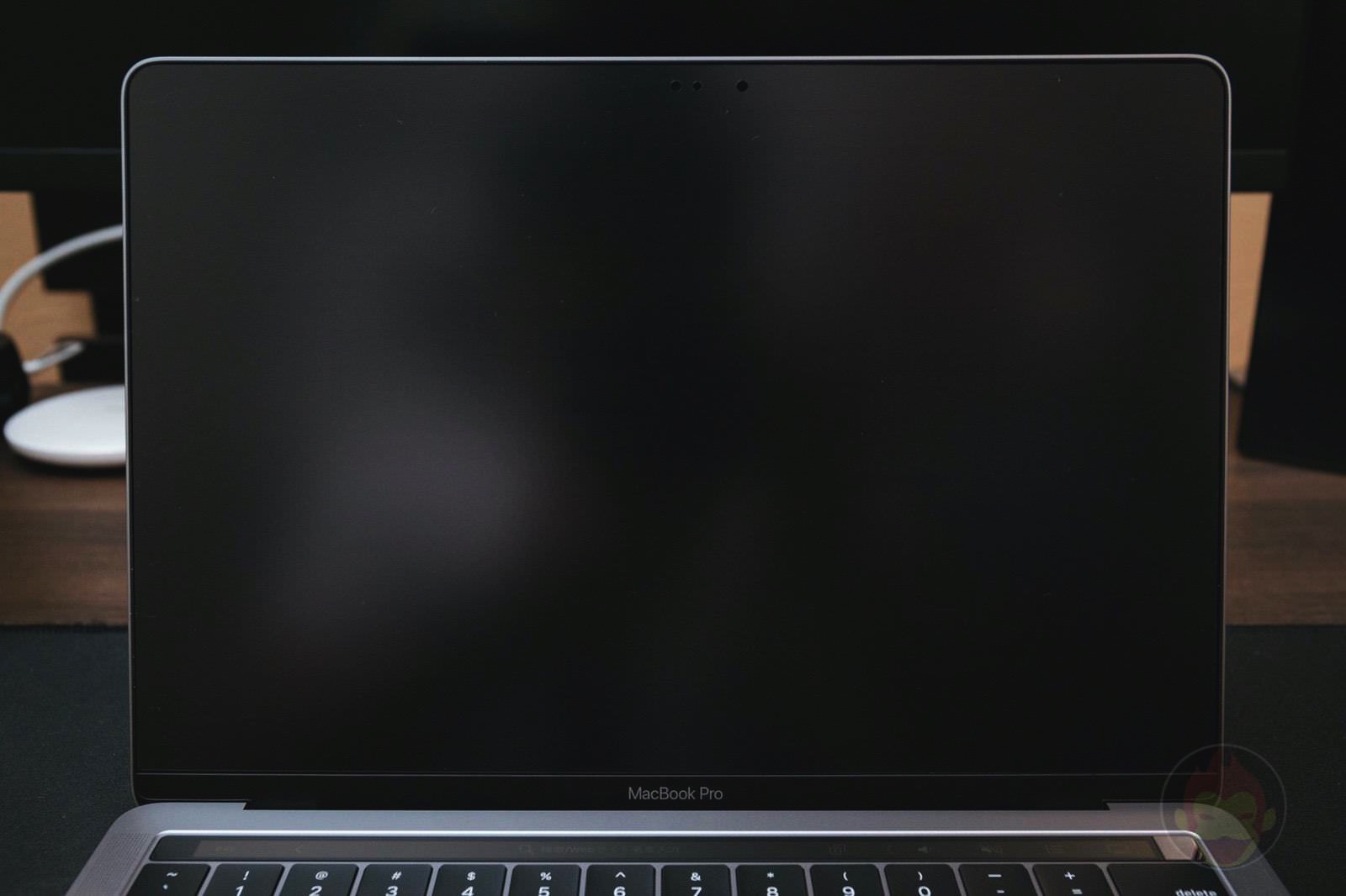 MacBook-Pro-13inch-antiglare-film-05.jpg