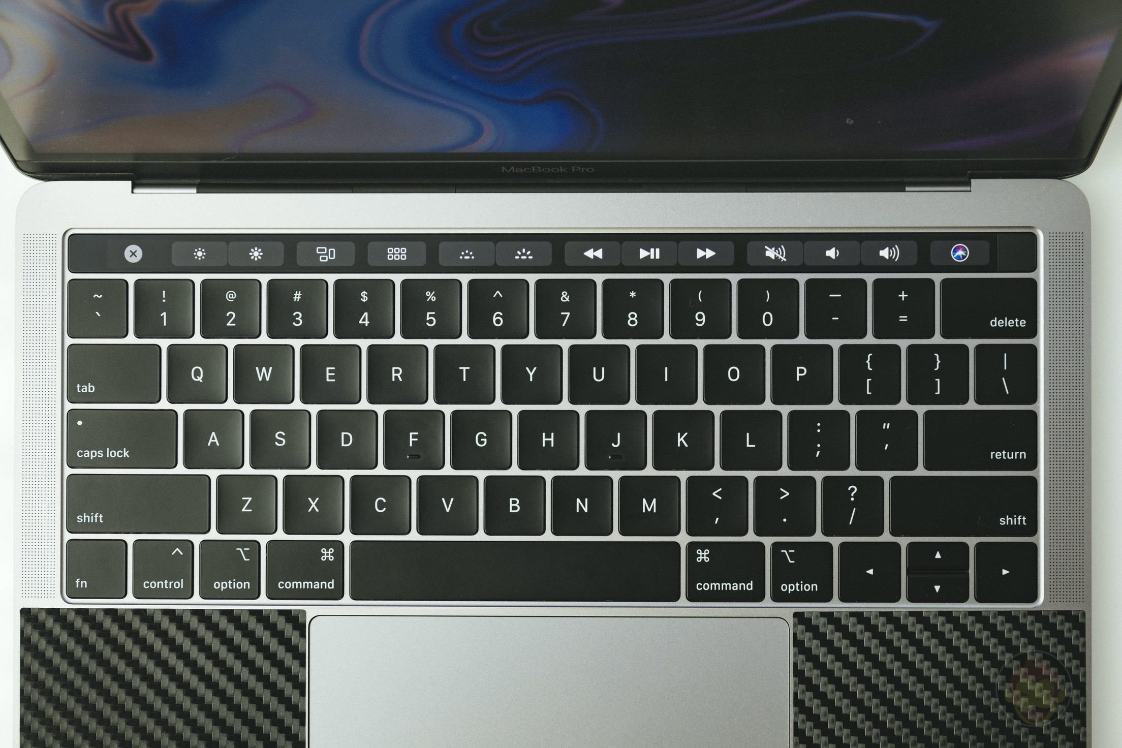 MacBook-Pro-2018-13inch-Massive-Review-26.jpg