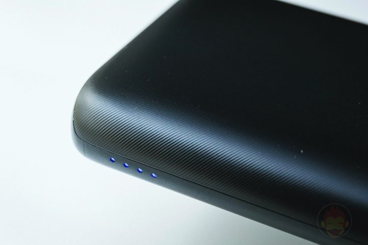 Anker-PowerCore-Lite-10000-Review-04.jpg