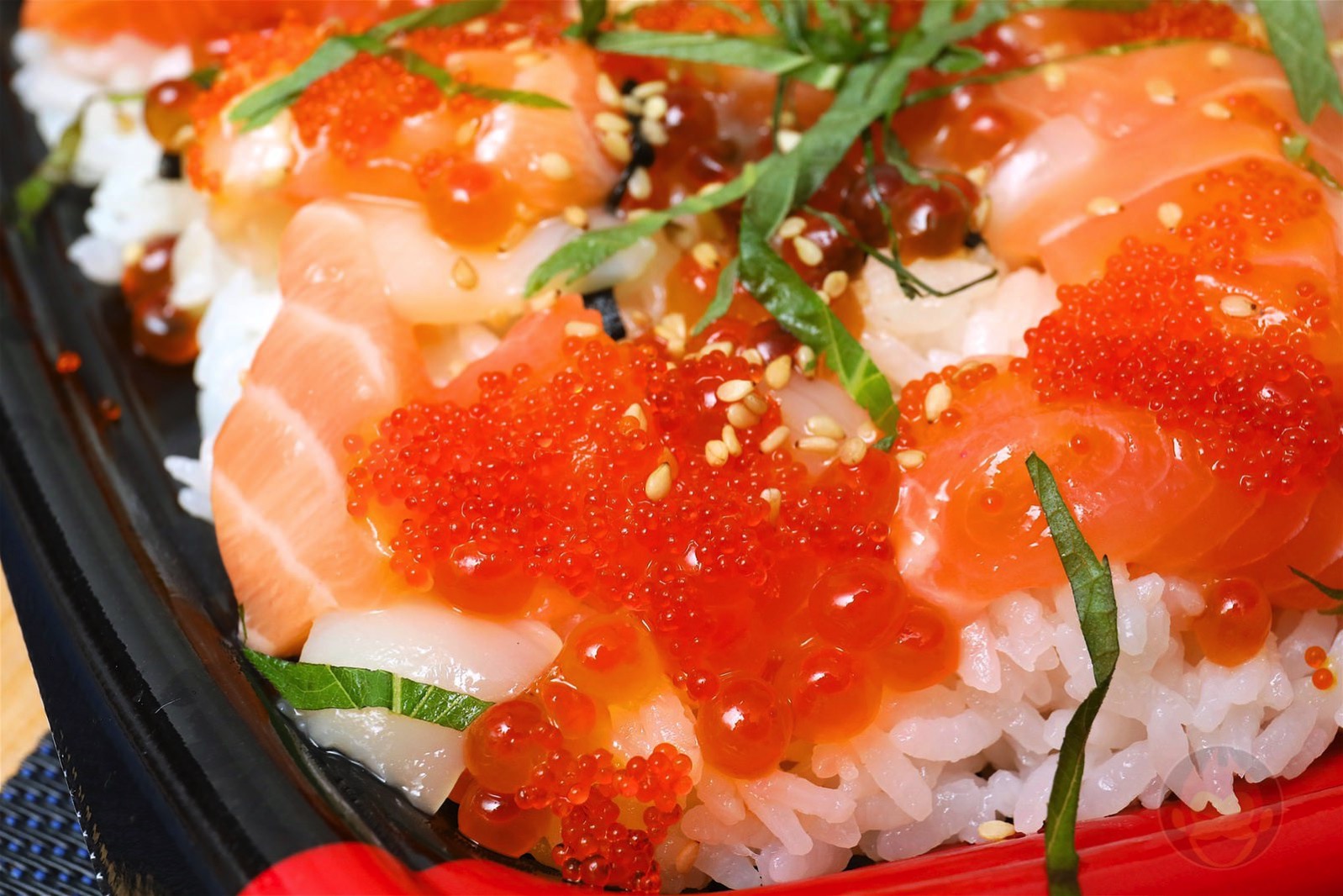 Costco-Chirashi-Sushi-Platter-06.jpg