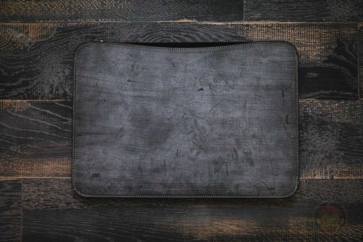 Kunitachi-MacBook-Pro-13inch-sleeve-dark-brown-02.jpg