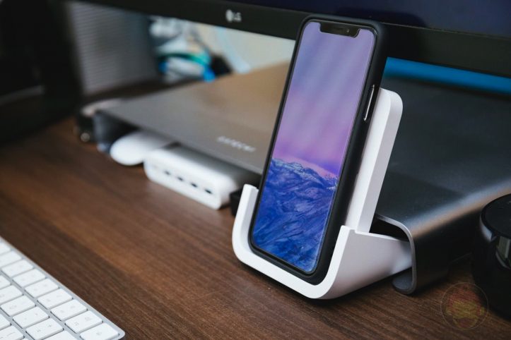 Logicool-Powered-Wireless-Charging-Stand-10.jpg