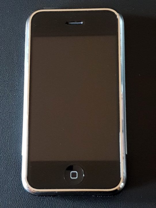 Prototype-Original-iPhone-on-ebay-2-7.jpg