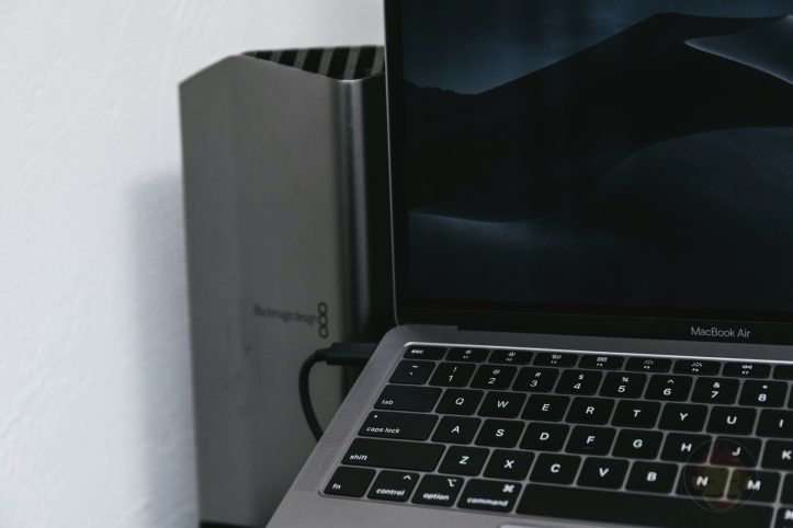 MacBook-Air-2018-keyboard-and-egpu-02.jpg