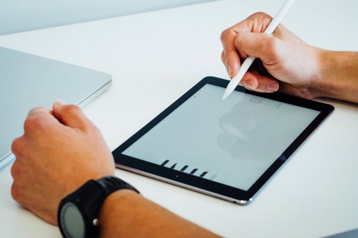 dose-media-337489-unsplash-ipad-pro-with-pencil.jpg