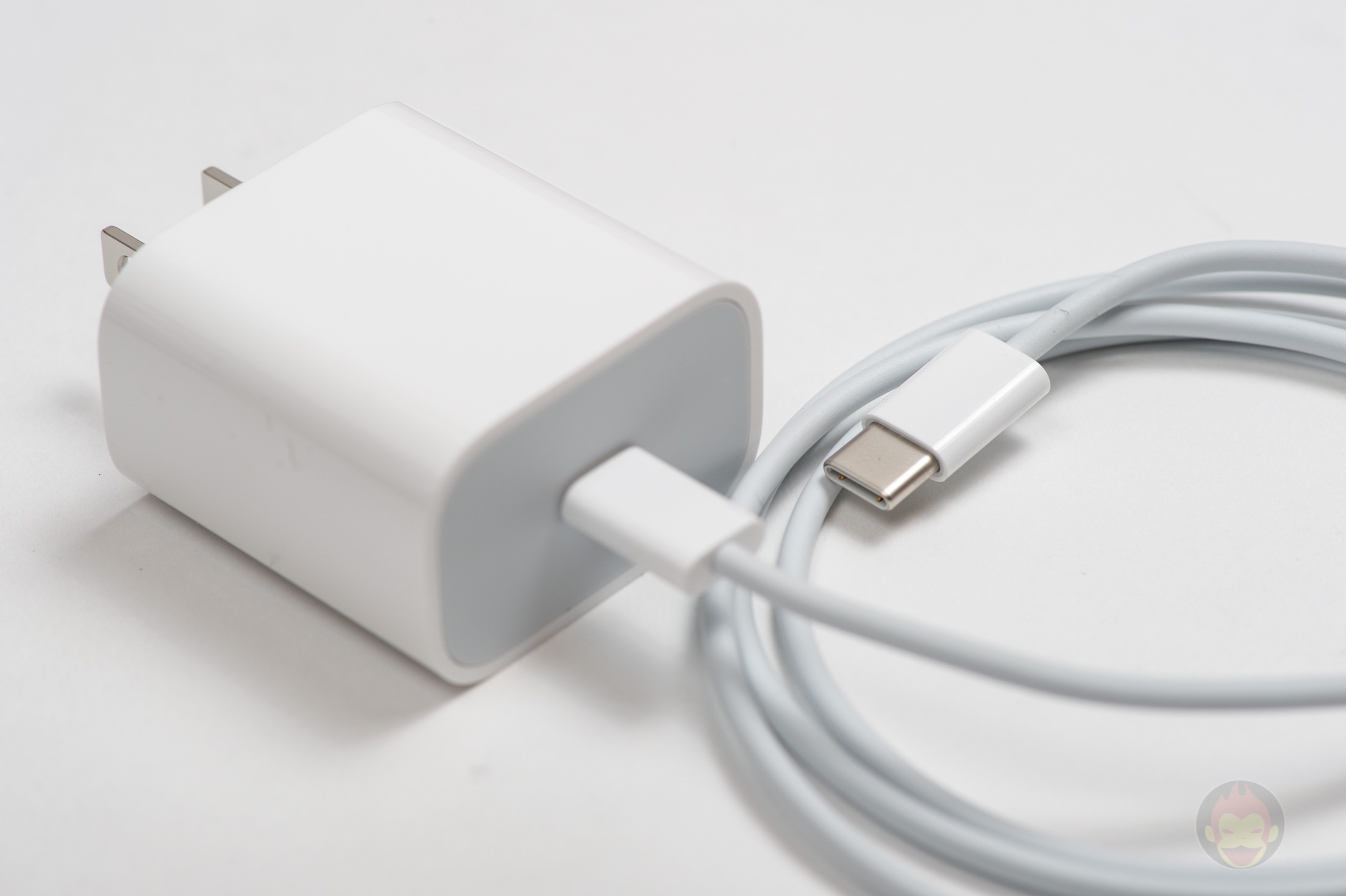 大決算セール Apple 純正 20W充電器 USB-Cケーブル econet.bi