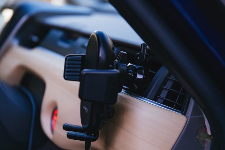Anker-PowerWave-7_5-Car-Mount-03.jpg