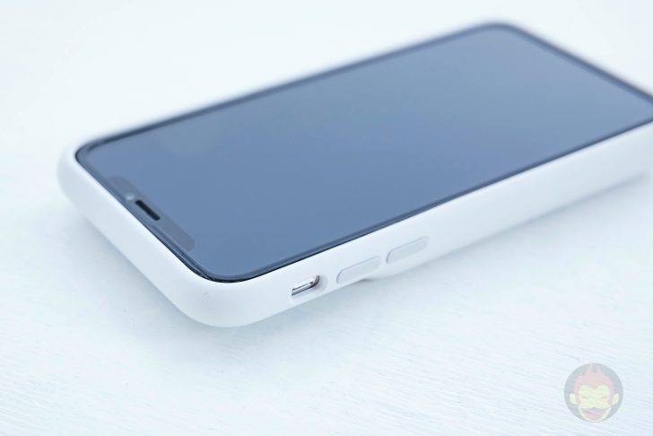Smart-Battery-Case-for-iPhoneXS-Review-08.jpg