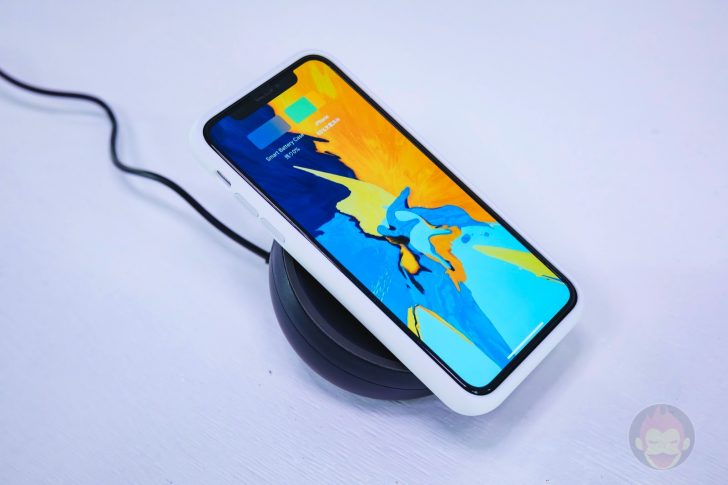 Smart-Battery-Case-for-iPhoneXS-Review-17-3.jpg