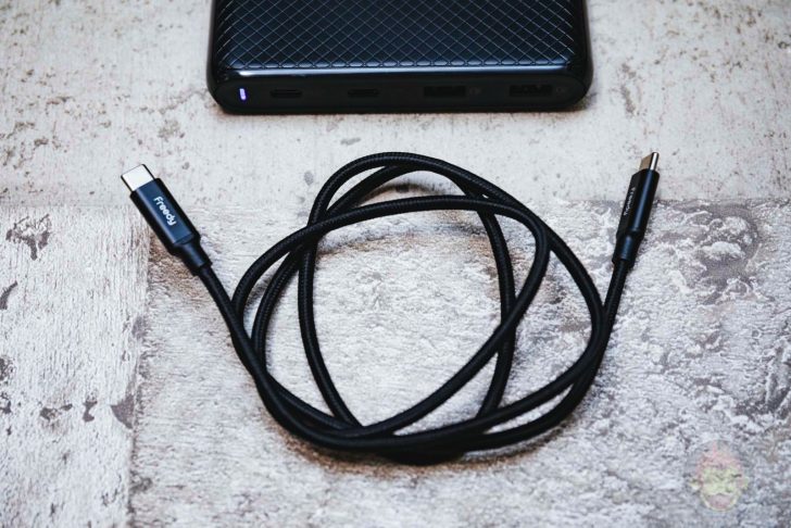 Freedy-90W-Multiport-Charger-Review-10.jpg