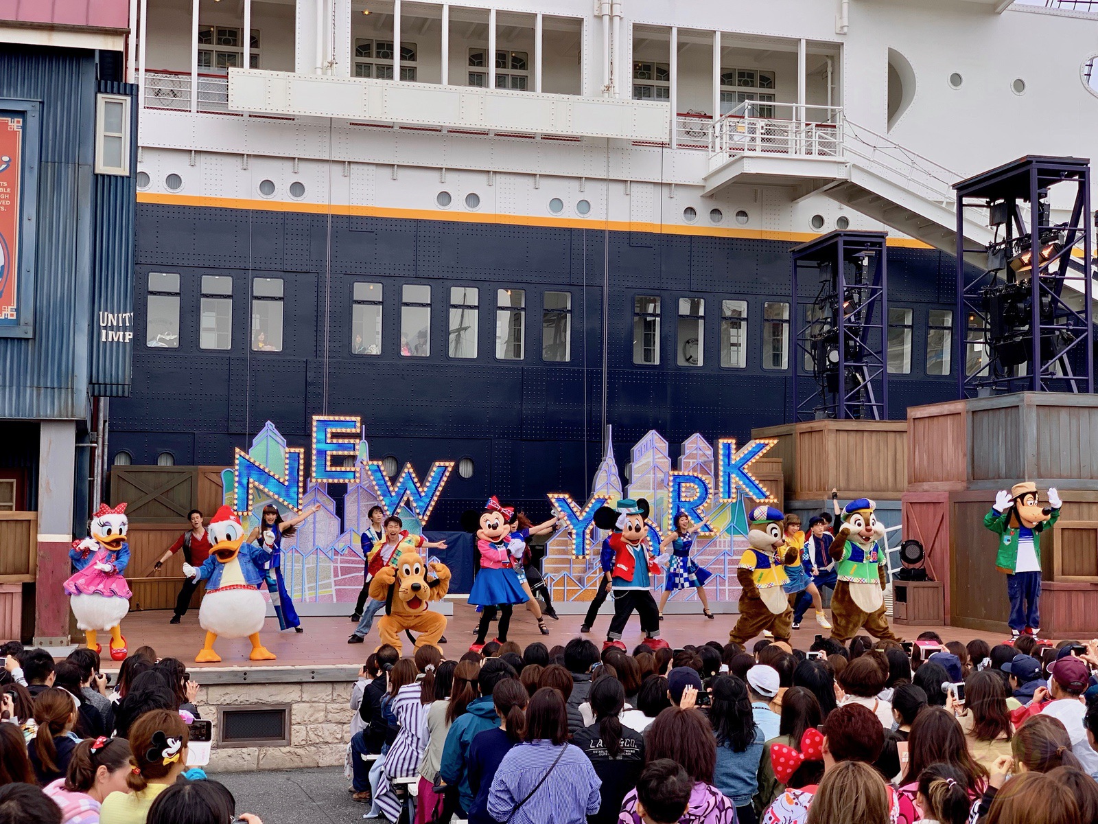 Have-fun-at-disney-sea-with-2yr-daughter-20.jpg