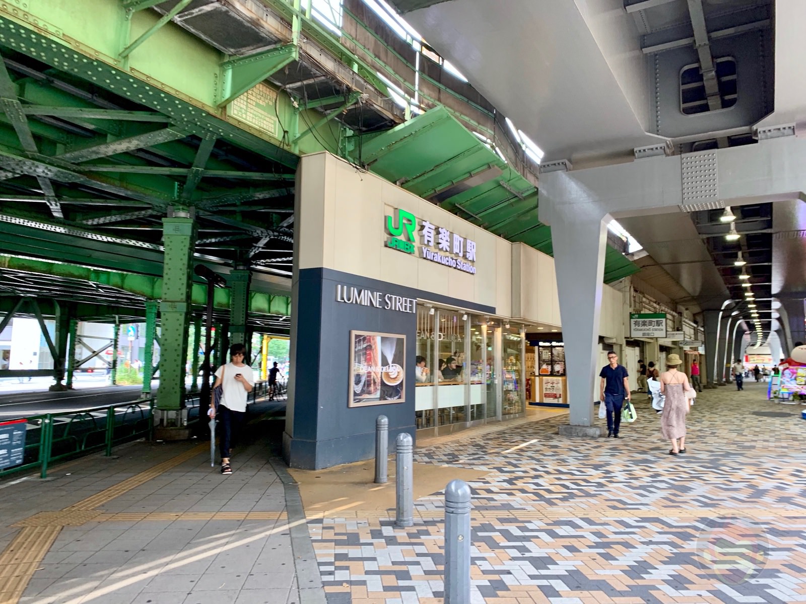 How-to-Walk-from-Ginza-to-Marunouchi-12.jpg