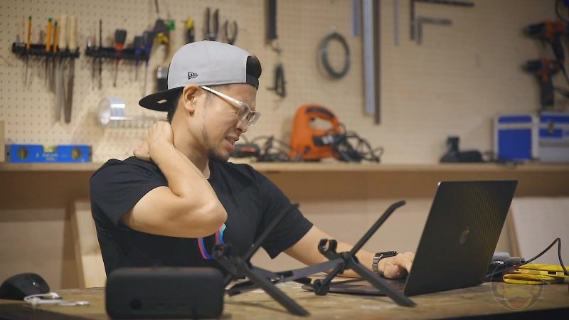 NEXSTAND-Notebook-PC-MacBook-Stand-Review-04.jpg