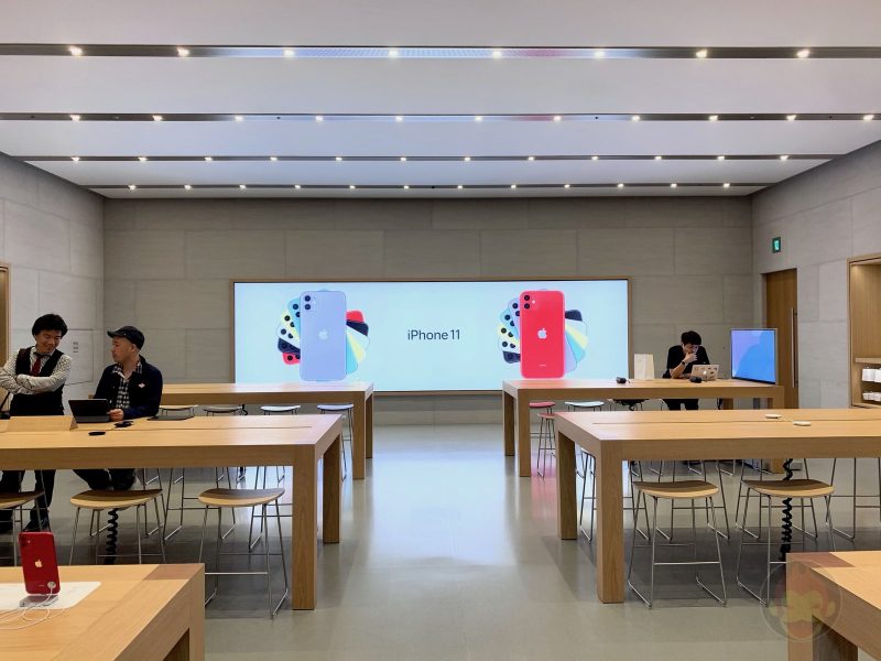 Apple-Omotesando-Video-Wall-Renewall-23.jpg