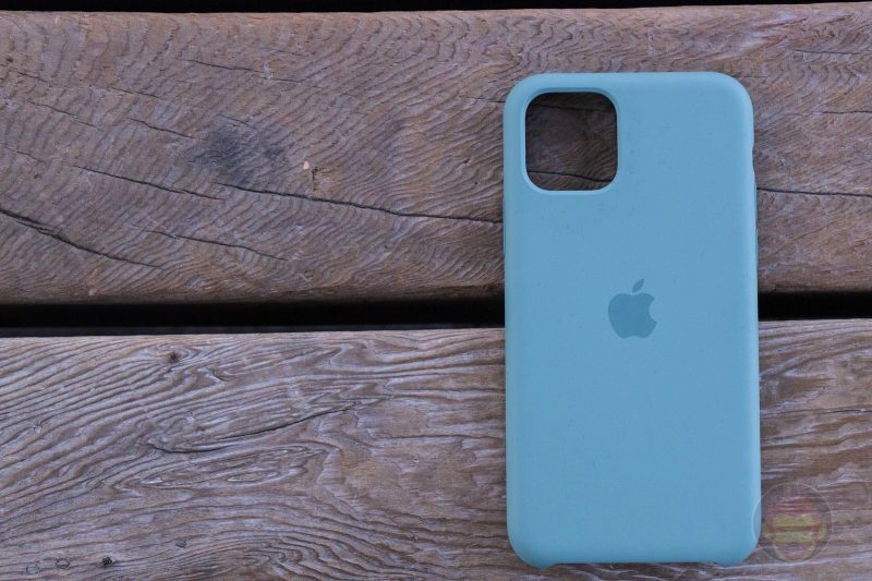 Apple-Silicone-Case-for-iPhone11Pro-Review-01.jpg