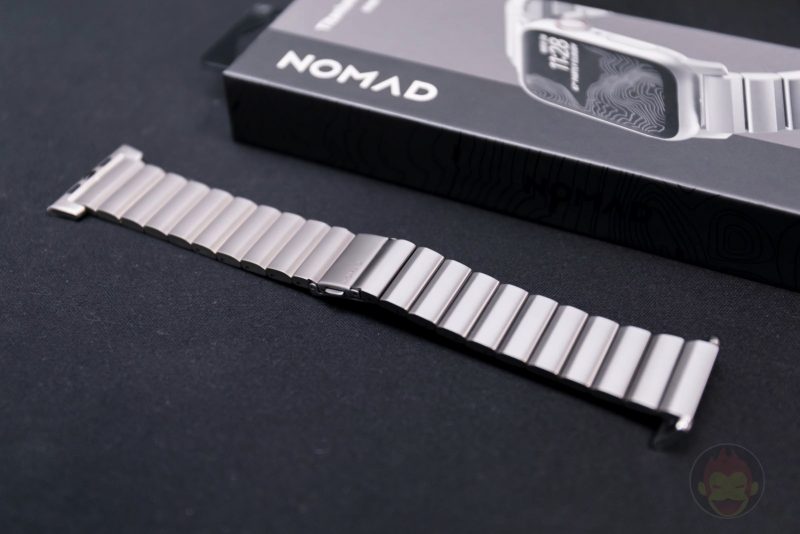 Apple-Watch-Nomad-Titanium-Band-Review-03.jpg
