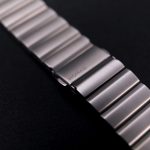 Apple-Watch-Nomad-Titanium-Band-Review-04.jpg