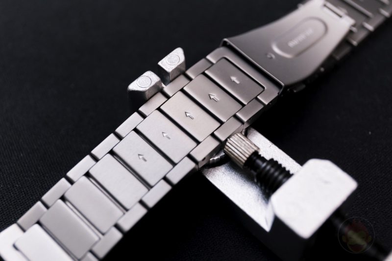 Apple-Watch-Nomad-Titanium-Band-Review-27.jpg