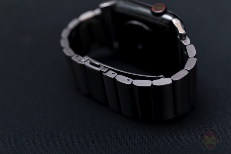 Apple-Watch-Nomad-Titanium-Band-Review-43.jpg
