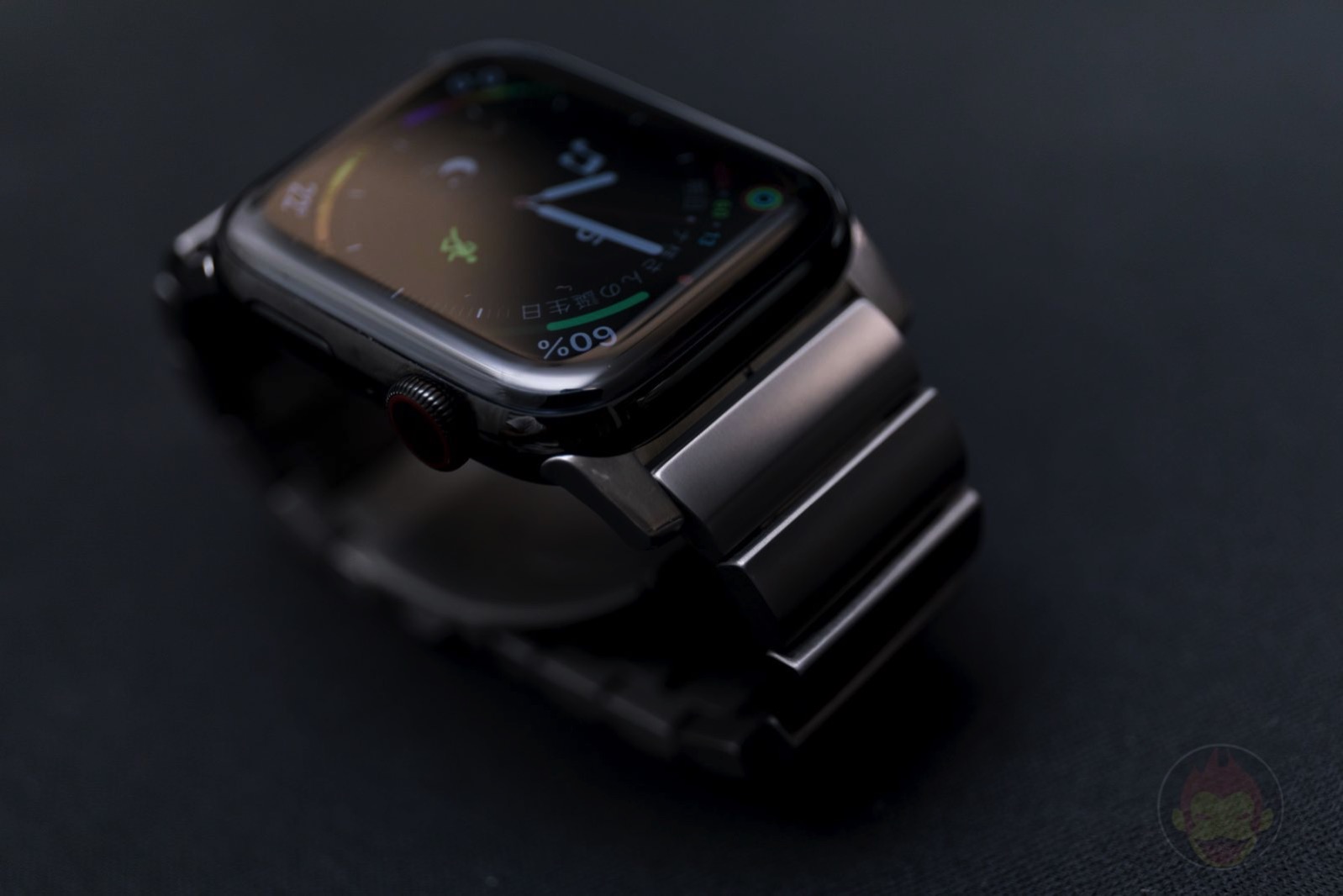 Apple-Watch-Nomad-Titanium-Band-Review-47.jpg
