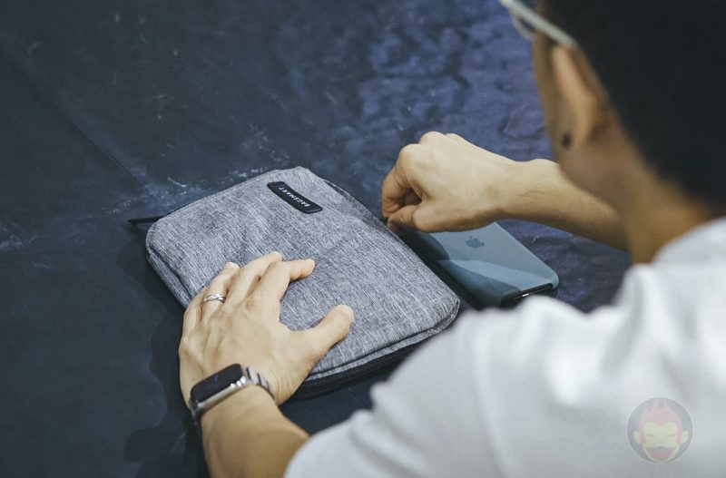 BAGSMART-Gadget-Pouch-Review-15.jpg