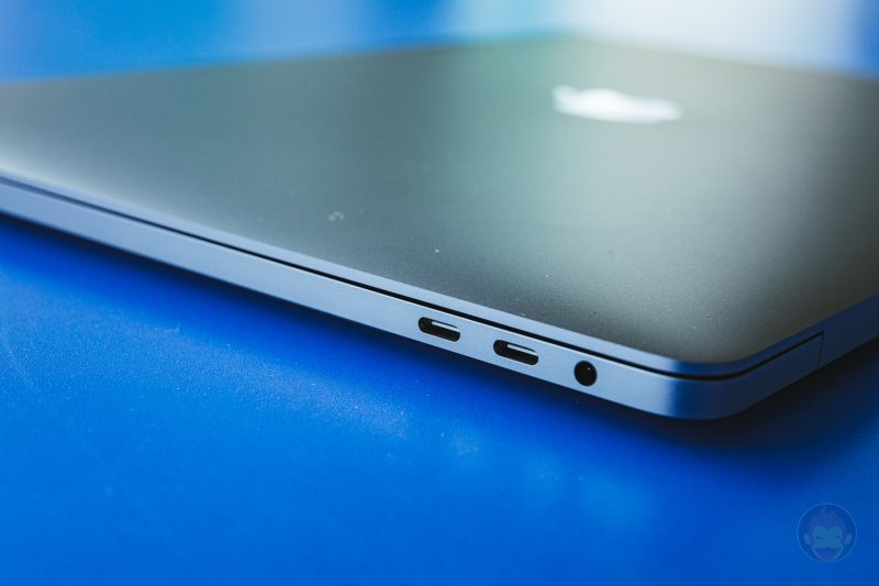 MacBook-Pro-2019-16inch-Review-BlueBackground-07.jpg