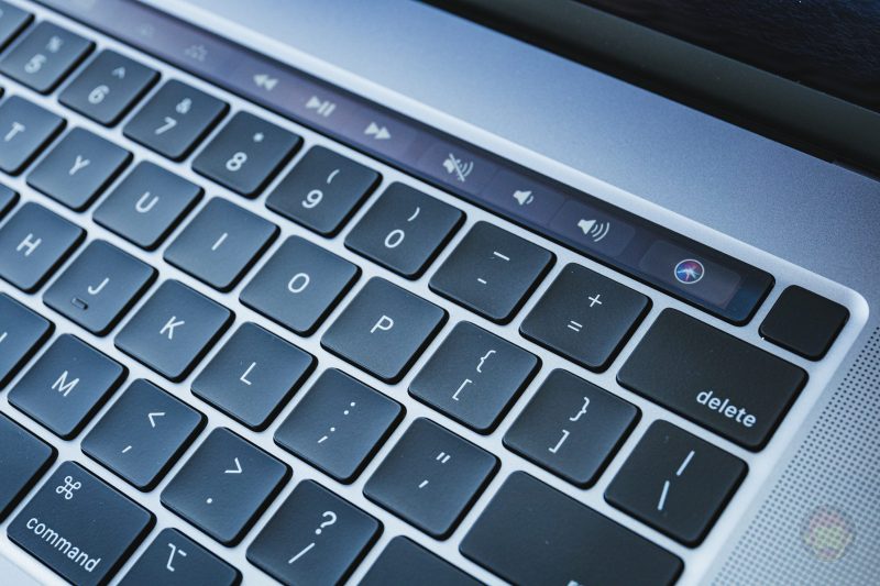 MacBook-Pro-2019-16inch-Review-BlueBackground-09.jpg