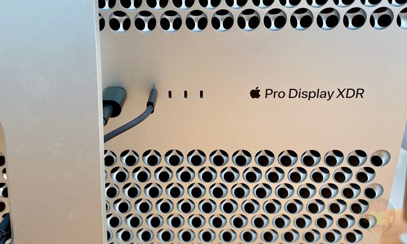 Mac-Pro-Pro-Display-XDR-Apple-Omotesando-21.jpeg