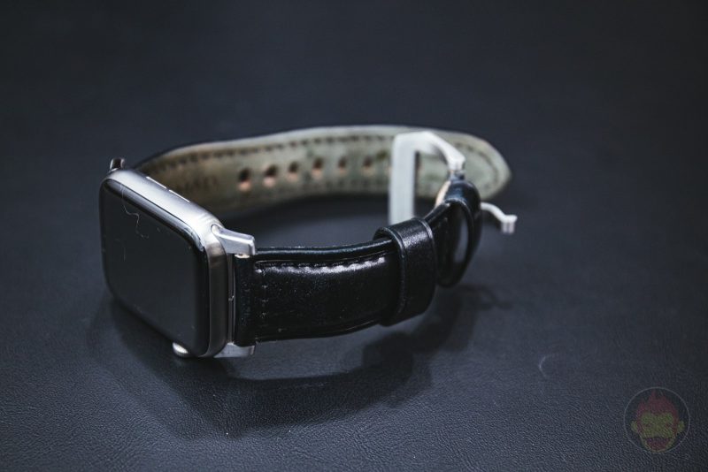 Apple-Watch-NOMAD-Shell-Cordovan-Strap-Review-06.jpg