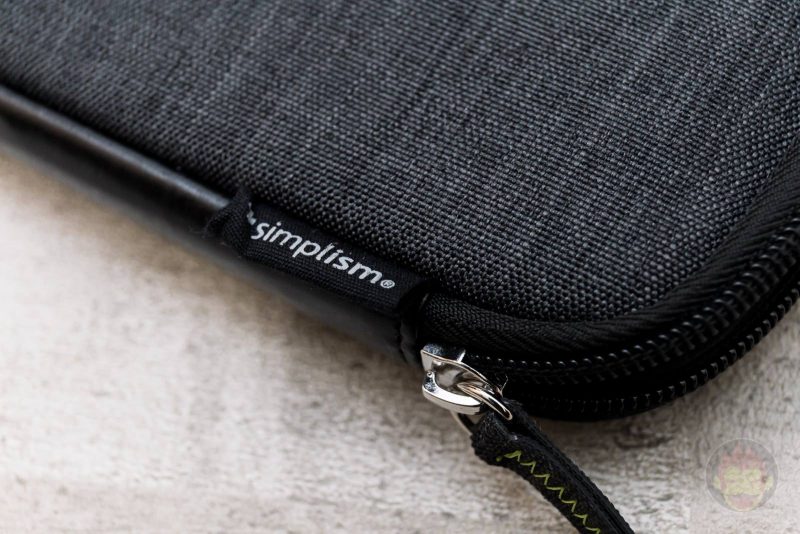 Simplism-BookZip-Case-for-MBP16-review-05.jpg