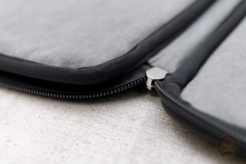 Simplism-BookZip-Case-for-MBP16-review-07.jpg