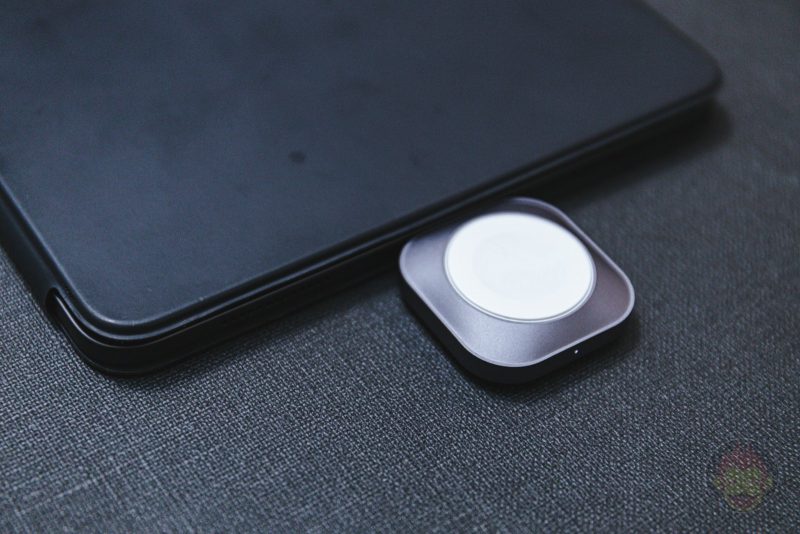 Satechi-USB-C-Apple-Watch-Charging-Dock-02.jpg