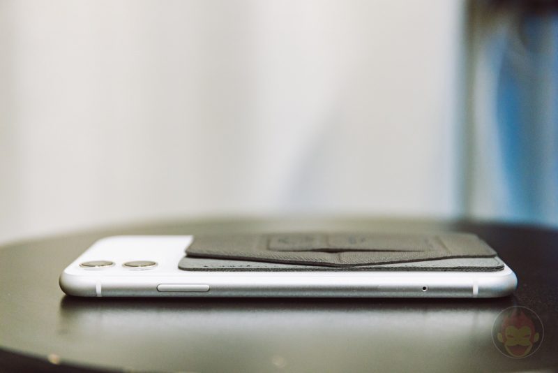 FoldStand-Card-Case-Smartphone-Stand-Review-06.jpg