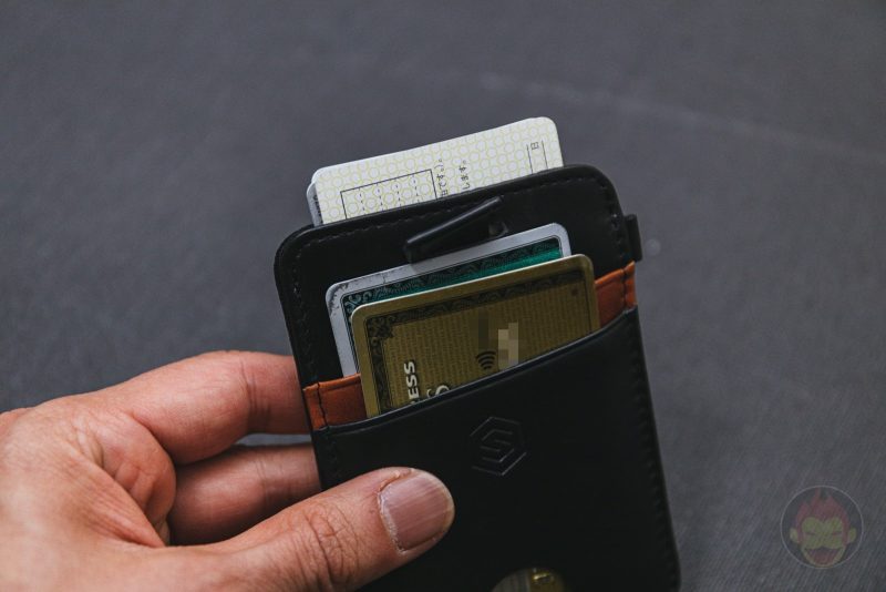 STRAPO-WALLET-Review-06.jpg