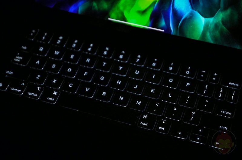 iPad-Pro-2020-11in-Magic-Keyboard-Review-01.jpg