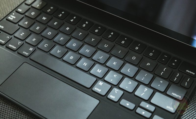 iPad-Pro-2020-11inch-Magic-Keyboard-Review-03.jpg