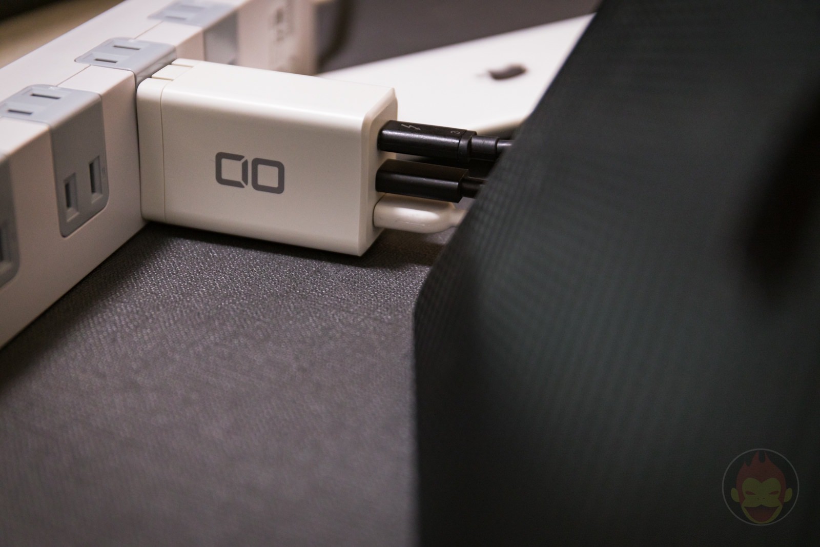 CIO G65W2C1A USB Charger Review 11