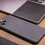 UltraSlim-and-LightCaseDURO-iPhone-Case-Review-Weight-02.jpg