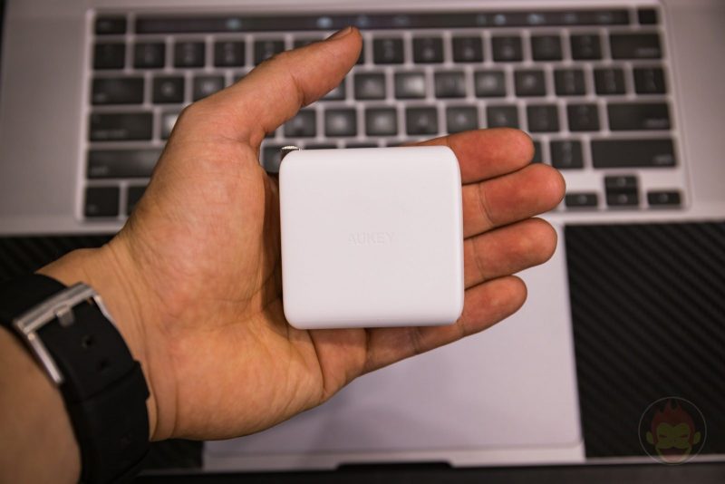 AUKEY-PA-B5-USBC-Charger-Review-02.jpg