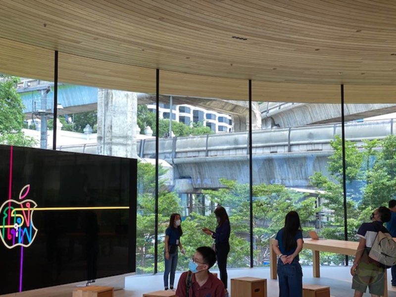 Apple-Thailand-Apple-Central-World-22.jpg