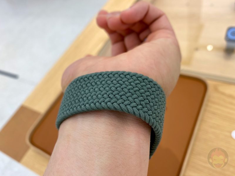 Apple-Watch-New-Band-Solo-Loops-08.jpg