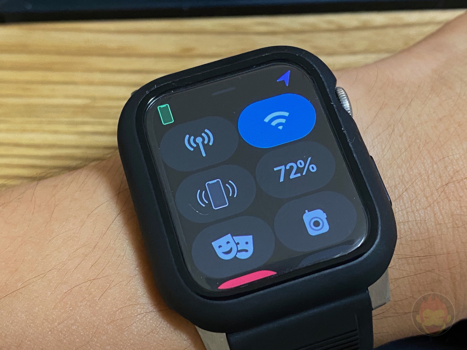 AppleWatchSeries6 With AODisplay OFF 03