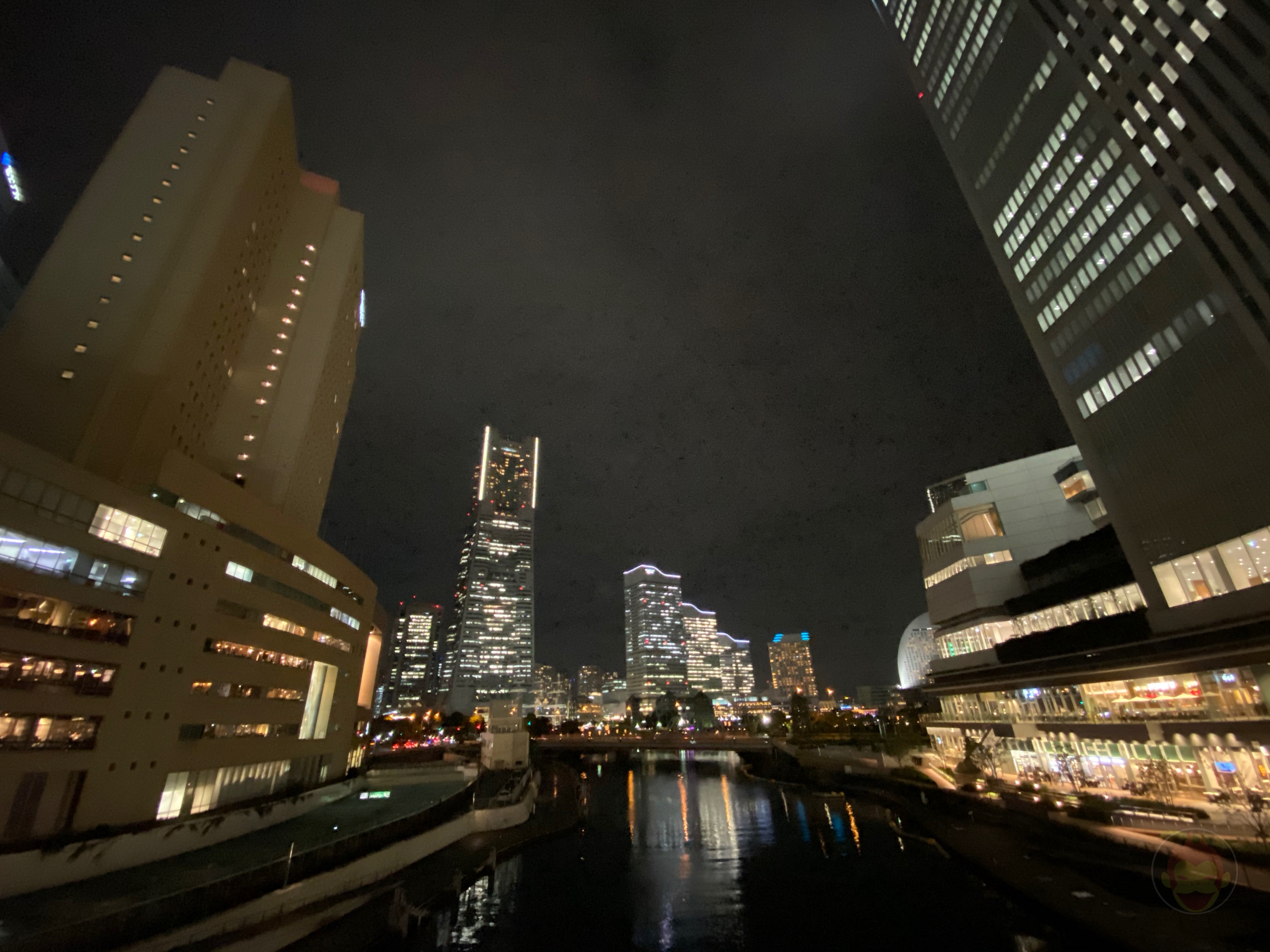 超広角レンズで撮影する夜景を比較（iPhone 11）